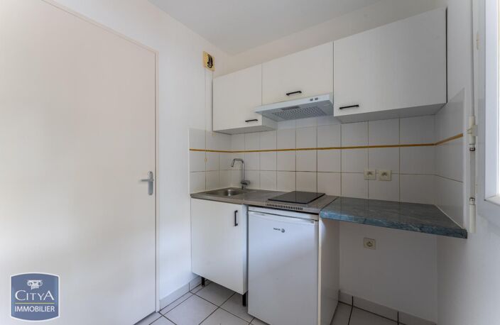 Vente appartement 2 pièces 47 m² Bordeaux (33300) — photo 2