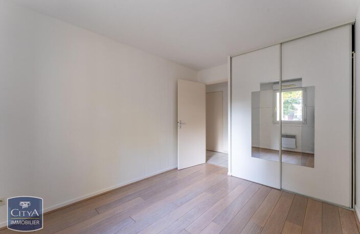 Vente appartement 2 pièces 47 m² Bordeaux (33300) — photo 3