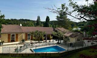 Maison 9 Pièces 260 m² à vendre à Simiane-Collongue (13109)