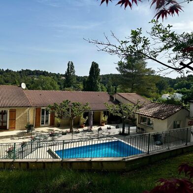 Maison 9 pièces 990000 €