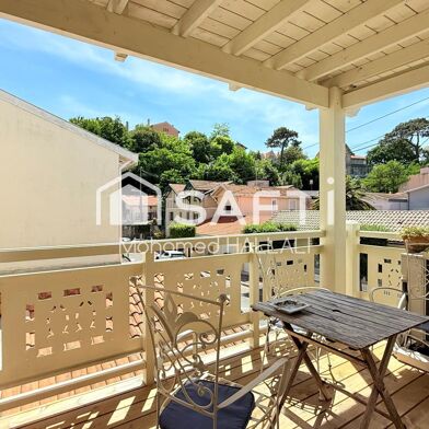 Appartement 4 pièces 892500 €