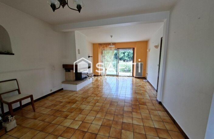 Maison en pierre avec terrain et un garage — photo 3