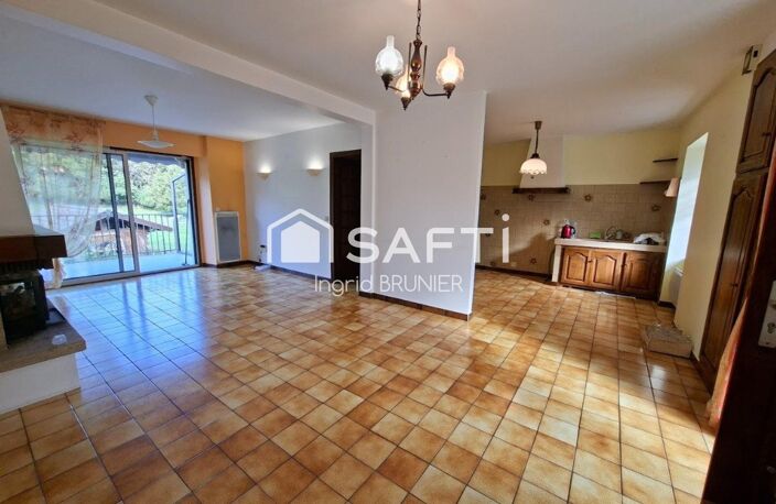 Maison en pierre avec terrain et un garage — photo 4