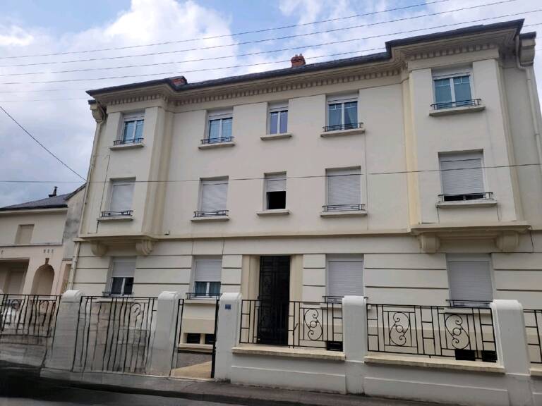 Immeuble  452 m² — photo 1