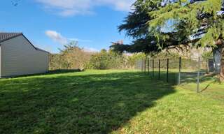 Terrain  674 m² à vendre à Aubigny-Les Clouzeaux (85430)