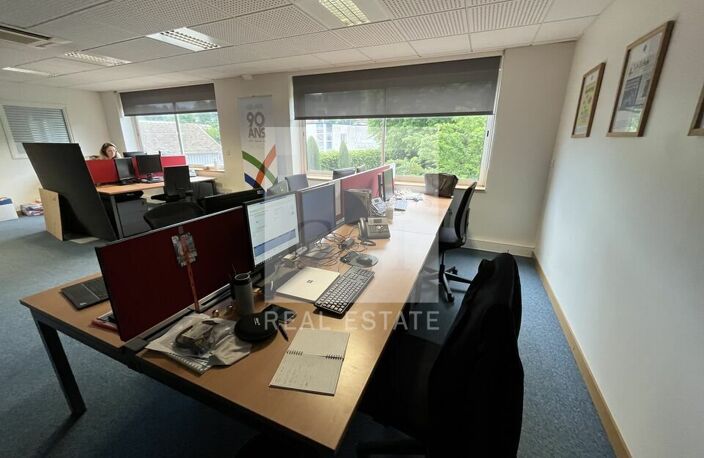 BUREAUX à LOUER — photo 5
