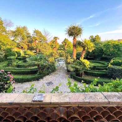 Maison 10 pièces 718600 €