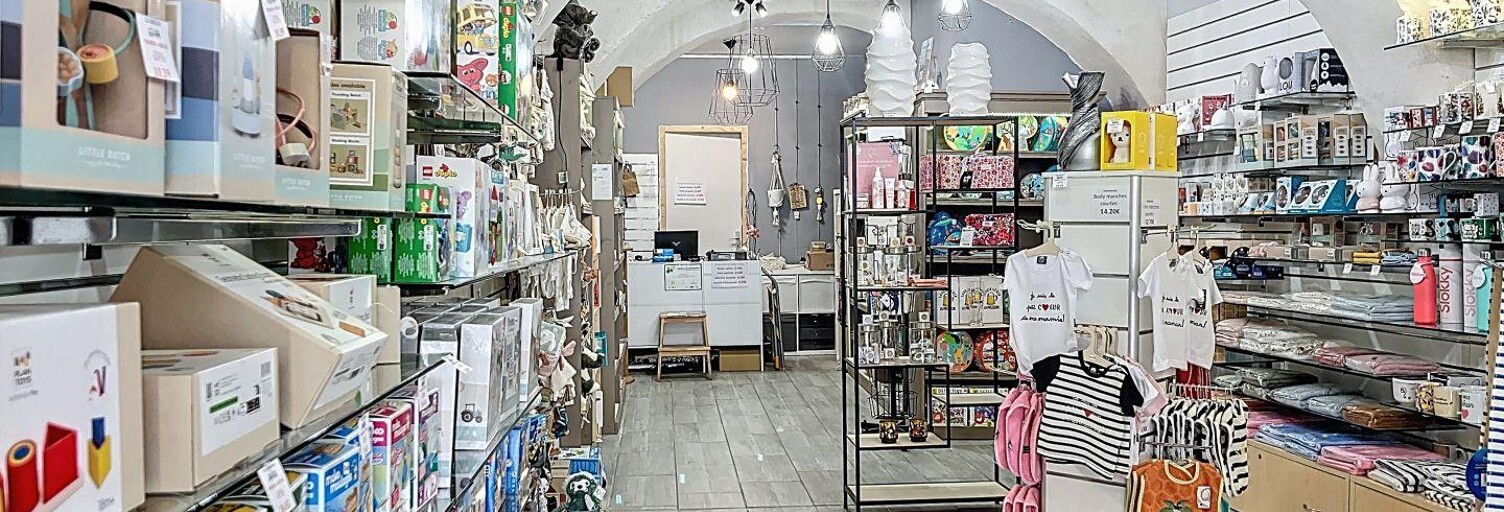 Commerce  49 m² à vendre à Le Beausset (83330)