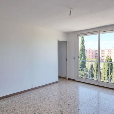 Appartement 4 pièces 164000 €