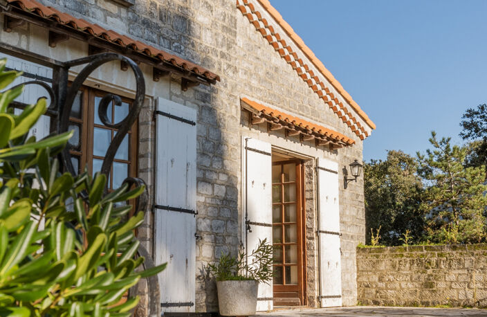 Maison/villa familiale - VUE OCÉAN - charme & volumes généreux - VAUX/MER - au prix de 1.250.000 € HAI — photo 4