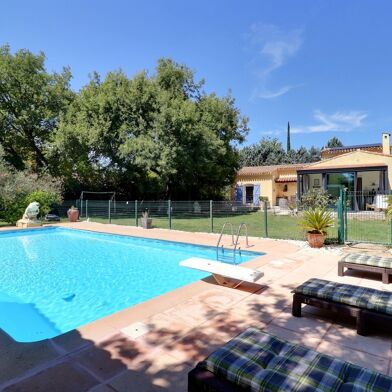 Maison 4 pièces 553000 €