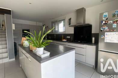 Maison 4 pièces 395000 €