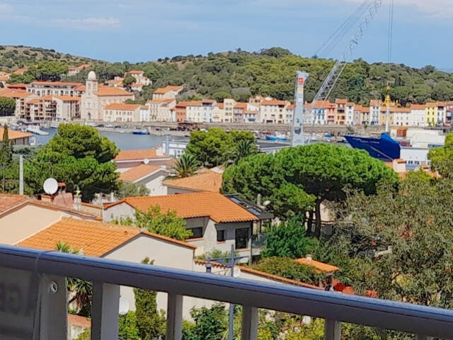 Magnifique T 2 Mezzanine de 67 m2 loi carrez , garage, parking privé, et cave — photo du bien
