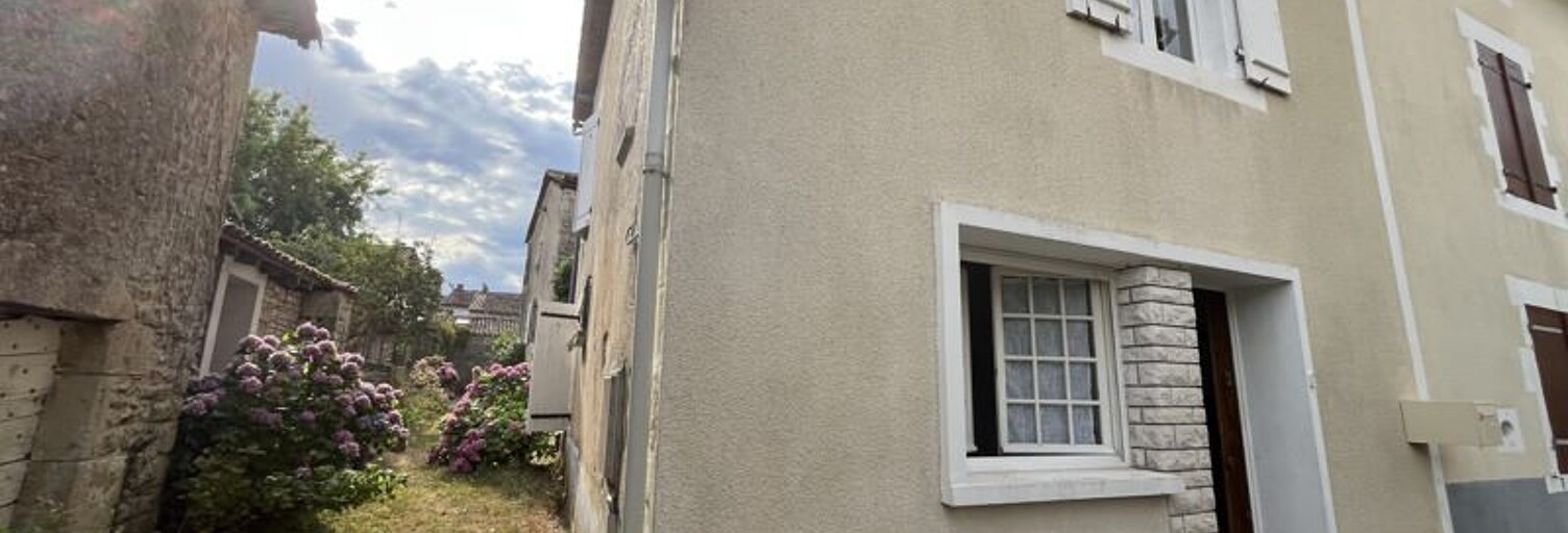 Maison 3 Pièces 65 m² à vendre à Benest (16350)