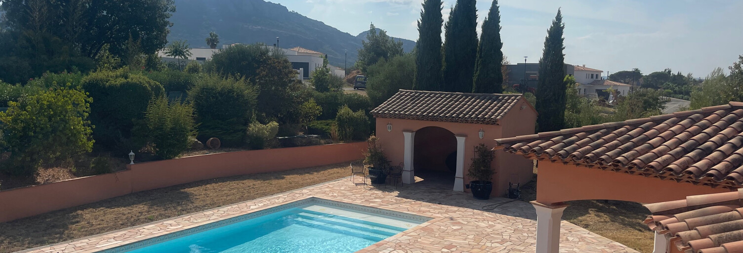 Maison 5 Pièces 203 m² à vendre à Roquebrune-sur-Argens (83520)