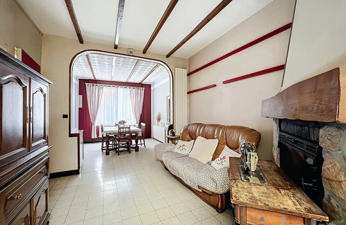 Maison de ville à rénover avec 3 chambres (possible 4) et ja — photo 3