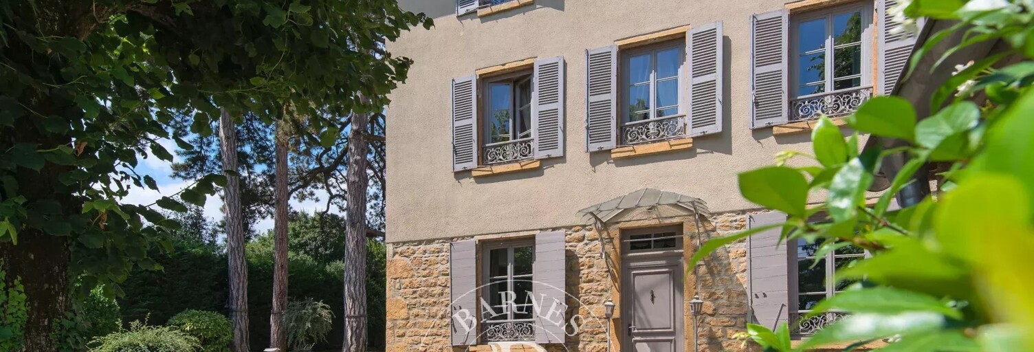 Maison 9 Pièces 280 m² à vendre à Saint-Cyr-au-Mont-d'Or (69450)