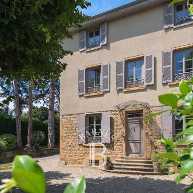 Maison 9 pièces 1720000 €