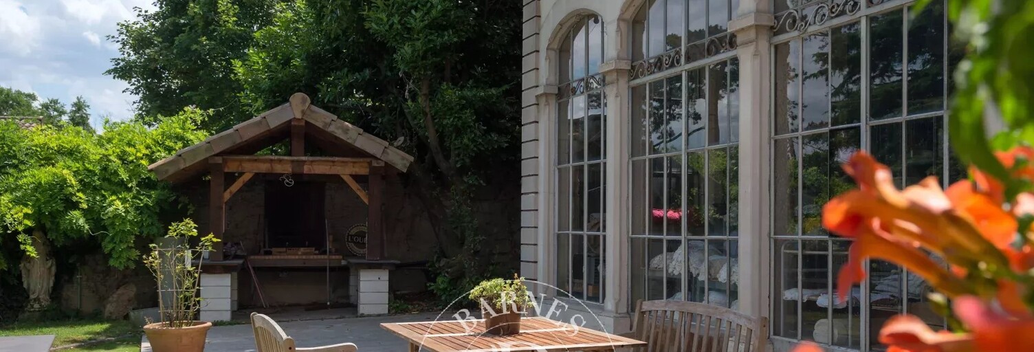 Maison 8 Pièces 366 m² à vendre à Collonges-au-Mont-d'Or (69660)