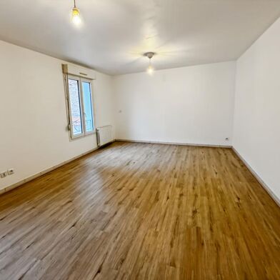 Appartement 3 pièces 780 €