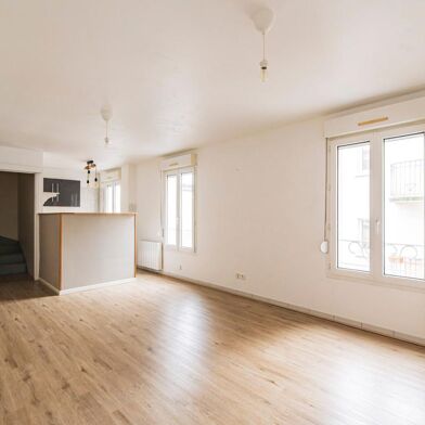 Appartement 3 pièces 780 €