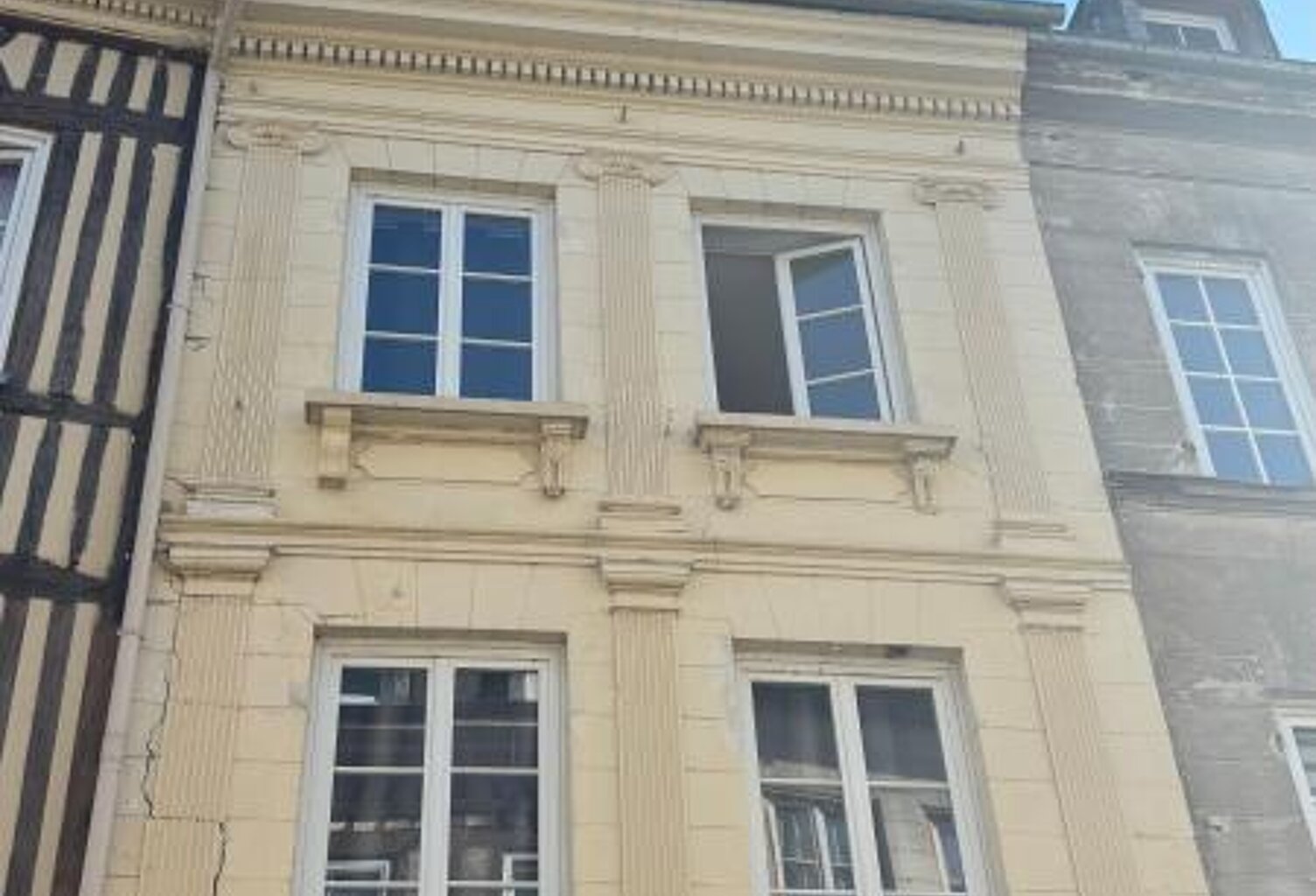 Immeuble de rapport à vendre  - idéal investisseur - PONT-AUDEMER — photo 1