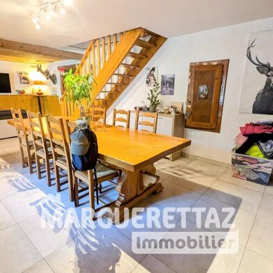 Maison 6 pièces 499000 €