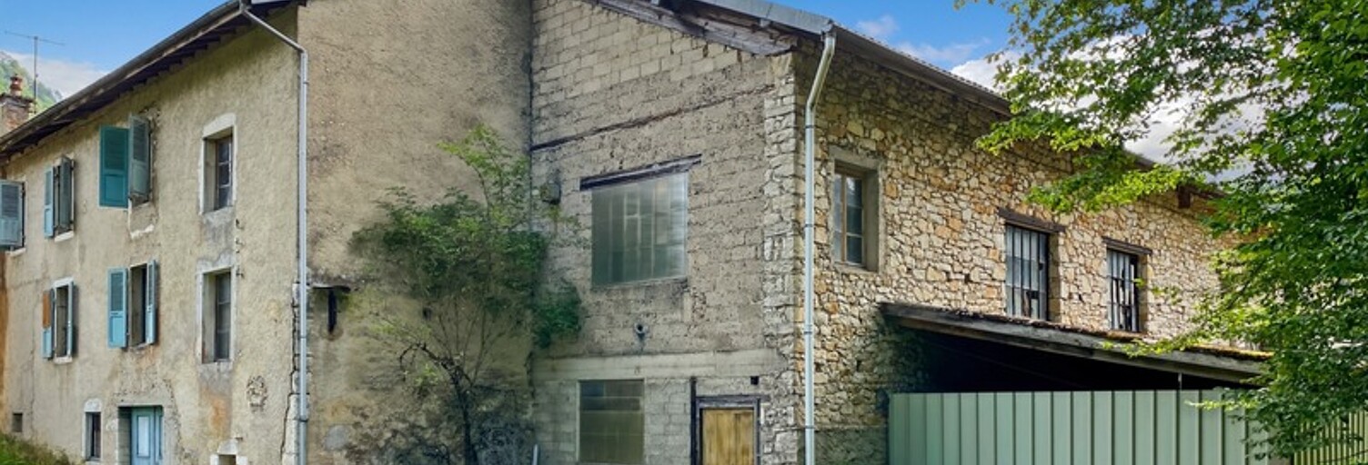 Maison 10 Pièces 409 m² à vendre à Oyonnax (01100)