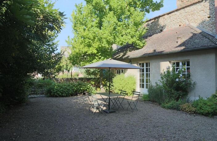 Maison d'habitation sur 3 niveaux avec local commercial sur terrain de 521 m² - possibilité de découpe en appartement — photo 2