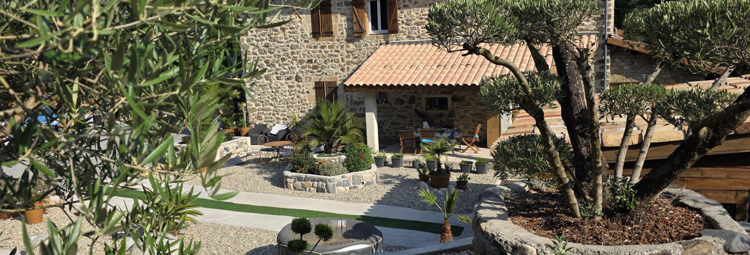 Maison 6 Pièces 136 m² à vendre à Jaujac (07380)