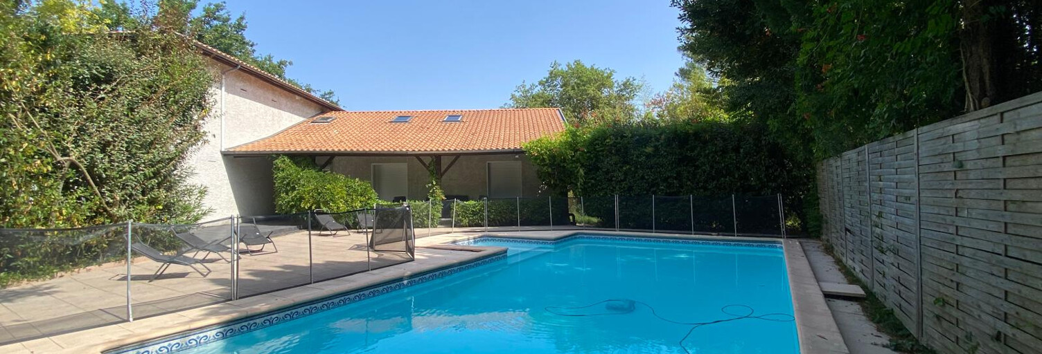 Maison 9 Pièces 260 m² à vendre à Arès (33740)