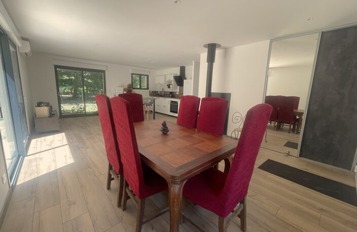 Contemporaine neuve et lumineuse au coeur d'un environnement — photo 5