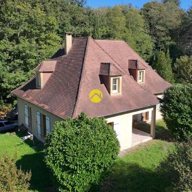 Maison 7 pièces 351750 €