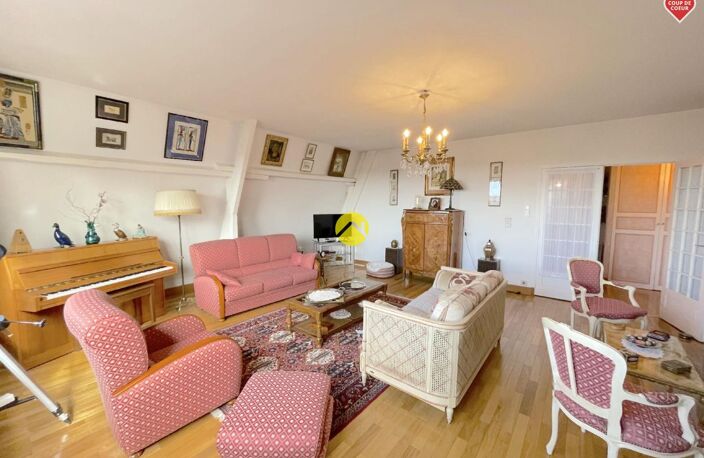 APPARTEMENT AVEC TERRASSE — photo 2