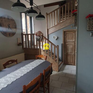 Maison 15 pièces 365400 €