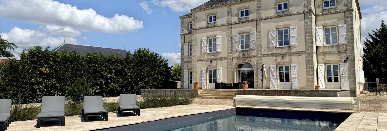 Immeuble  702 m² à vendre à Poitiers (86000)