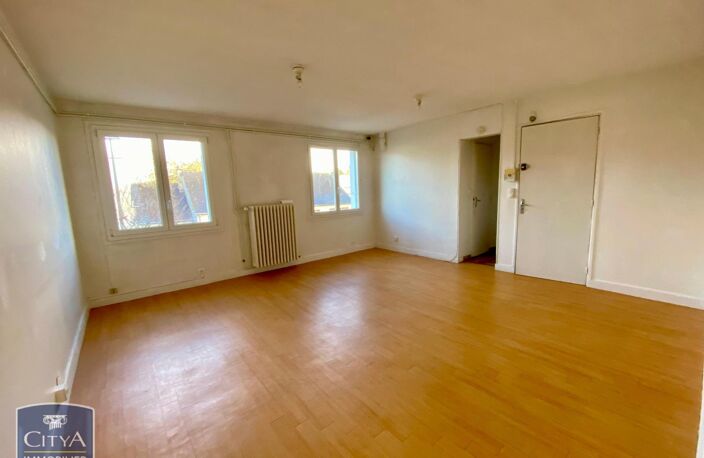 Location appartement 2 pièces 44 m² à Saint-Pierre-des-Corps (37700) — photo 2