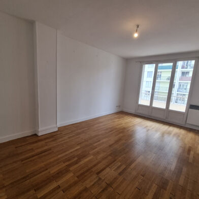 Appartement 2 pièces 628 €