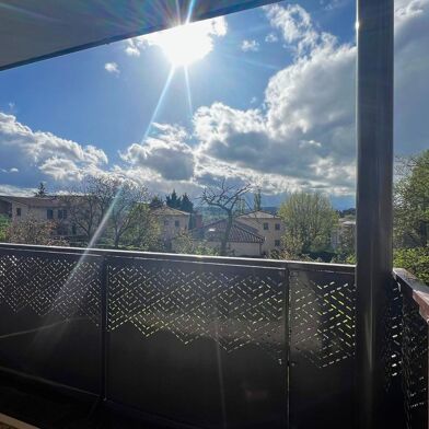 Appartement 3 pièces 1180 €