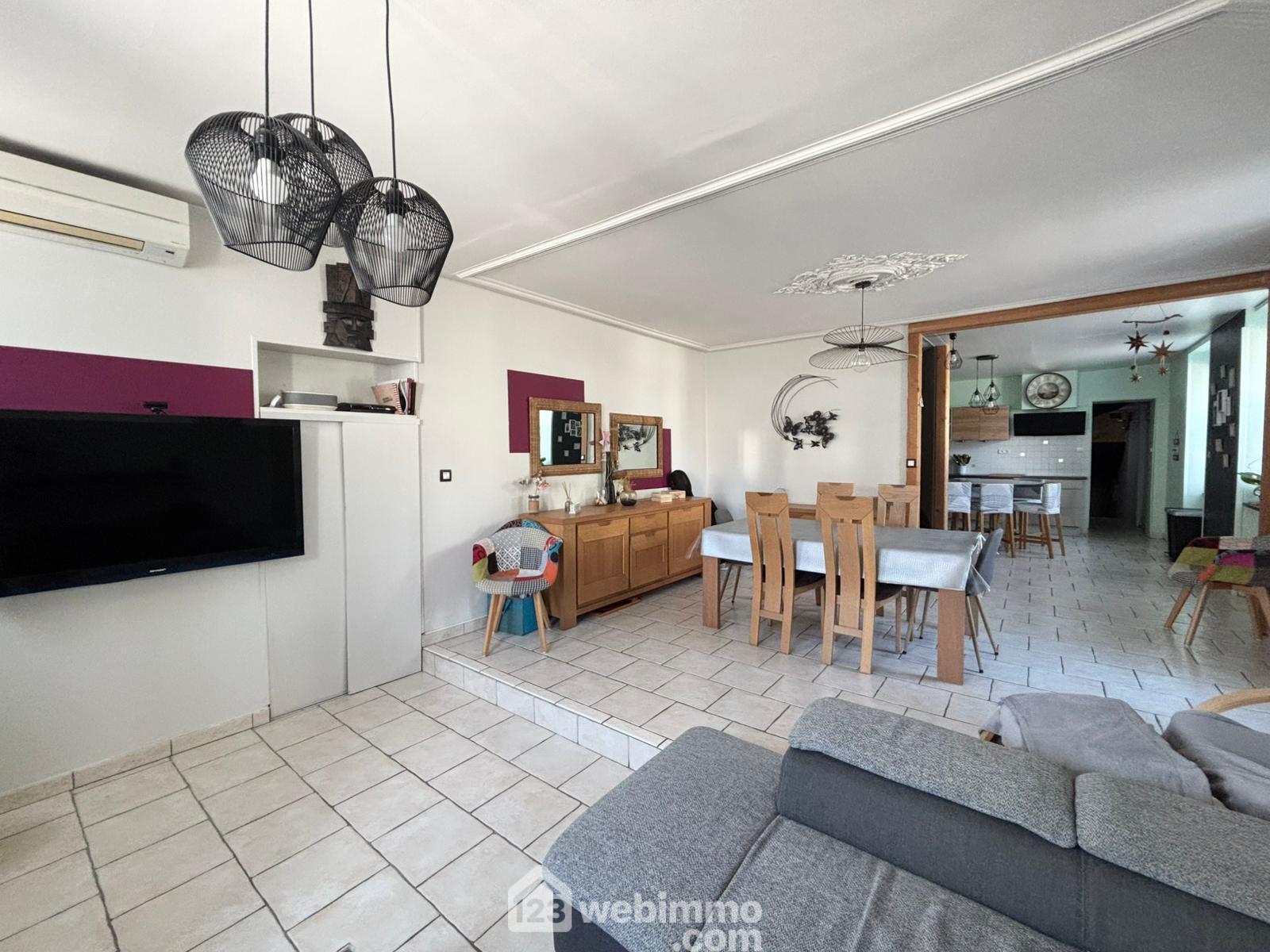 Photo Maison de ville - 174.22m² - verdun image 2/4