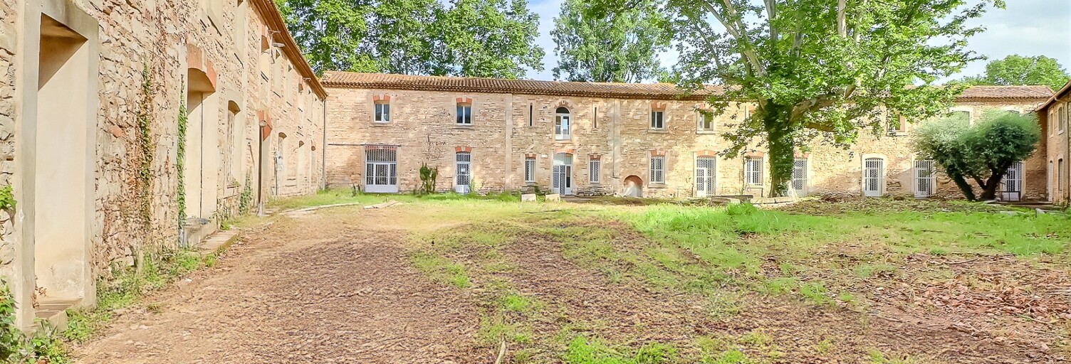 Immeuble  800 m² à vendre à Nîmes (30900)