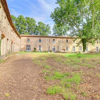 Immeuble  880000 €