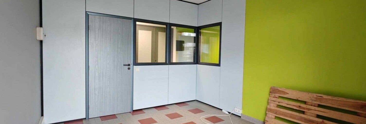 Bureau  65 m² à louer à Aubenas (07200)