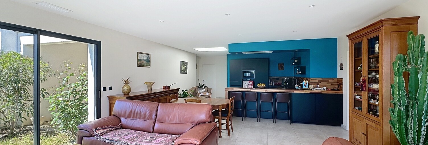 Maison 4 Pièces 118 m² à vendre à Saint-Jean-de-Liversay (17170)