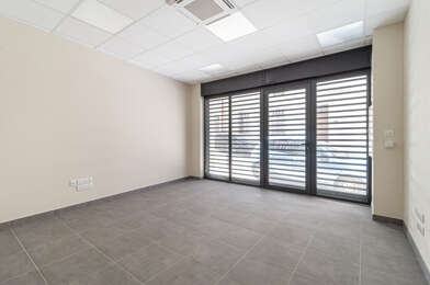 Commerce 18 pièces 190000 €