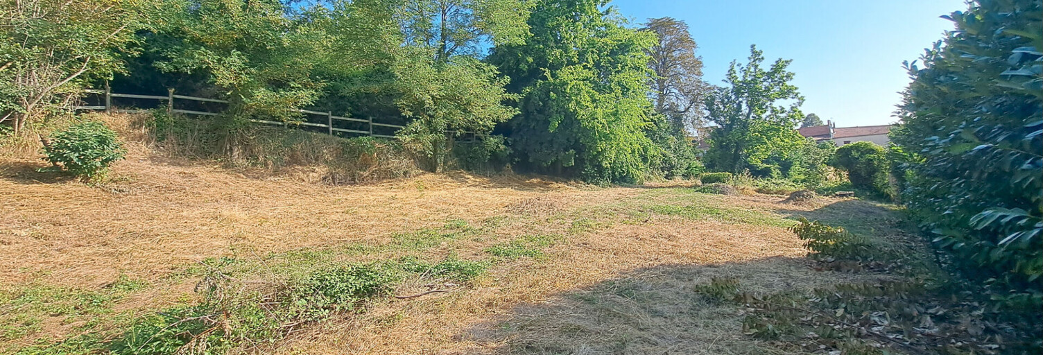 Terrain  830 m² à vendre à Châteauneuf-de-Galaure (26330)