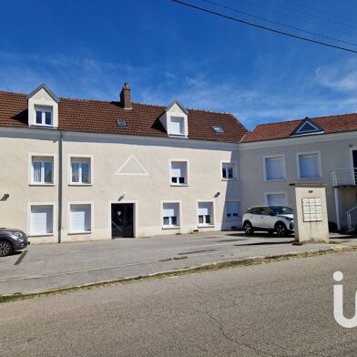 Appartement 3 pièces 933 €
