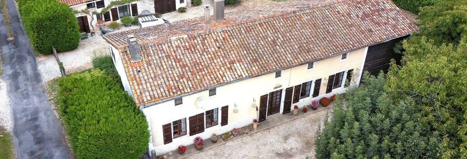 Maison 13 Pièces 230 m² à vendre à Clussais-la-Pommeraie (79190)