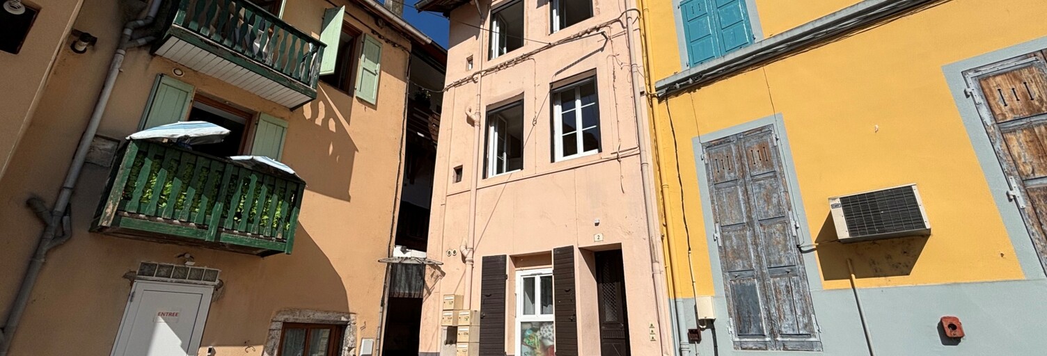 Immeuble  179 m² à vendre à Le Pont-de-Beauvoisin (38480)