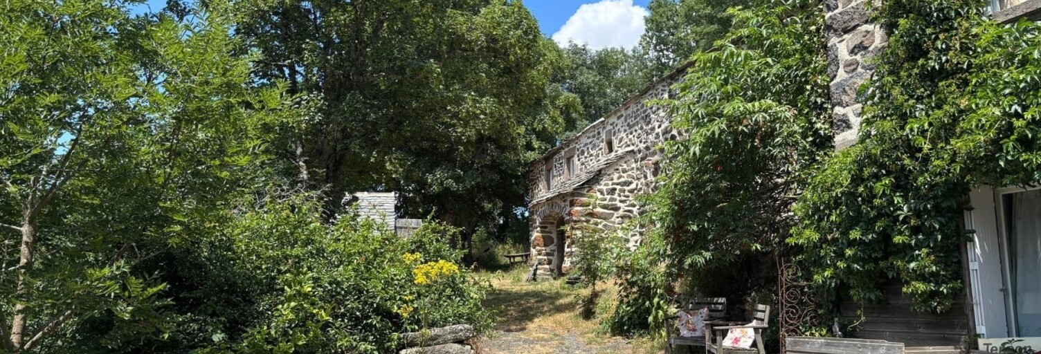 Maison 13 Pièces 198 m² à vendre à Moudeyres (43150)